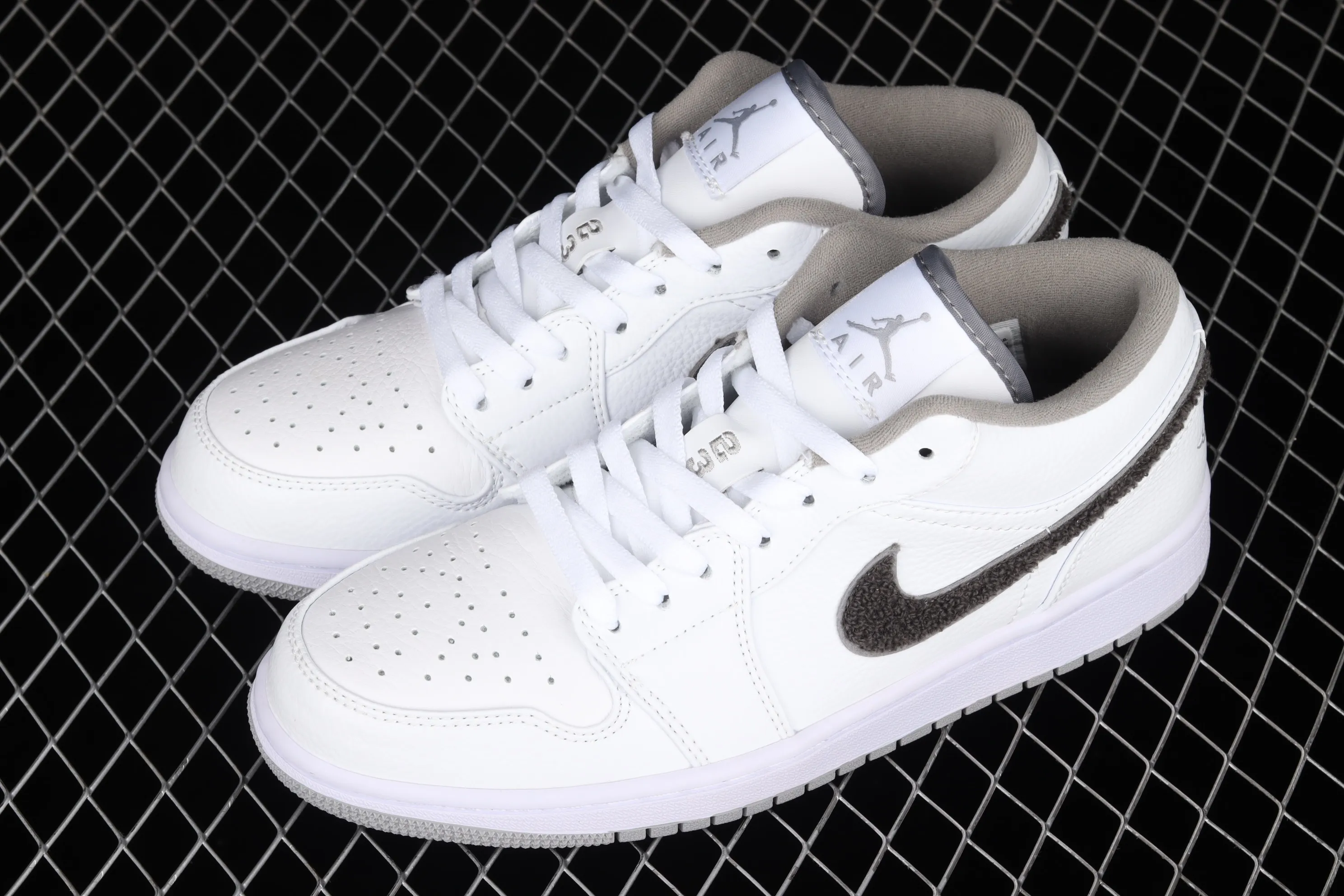 All categories Air Jordan Jordan series basketball shoes Air Jordan 1 Low Air Jordan 1 Low AJ1 Joe 1 low-top cultural and leisure sports sneakers 338145-103